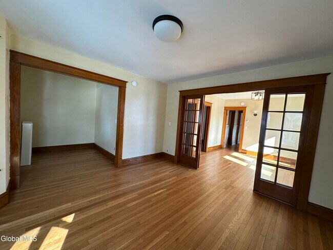 Building Photo - 65 Ten Eyck Ave