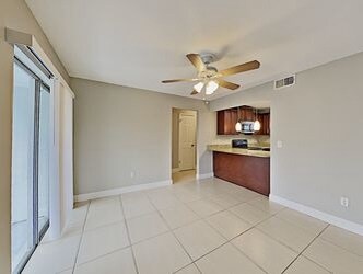 Foto del edificio - 312 S Moss Rd