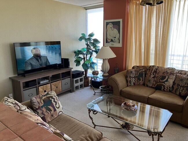 Building Photo - 1720 Harrison St