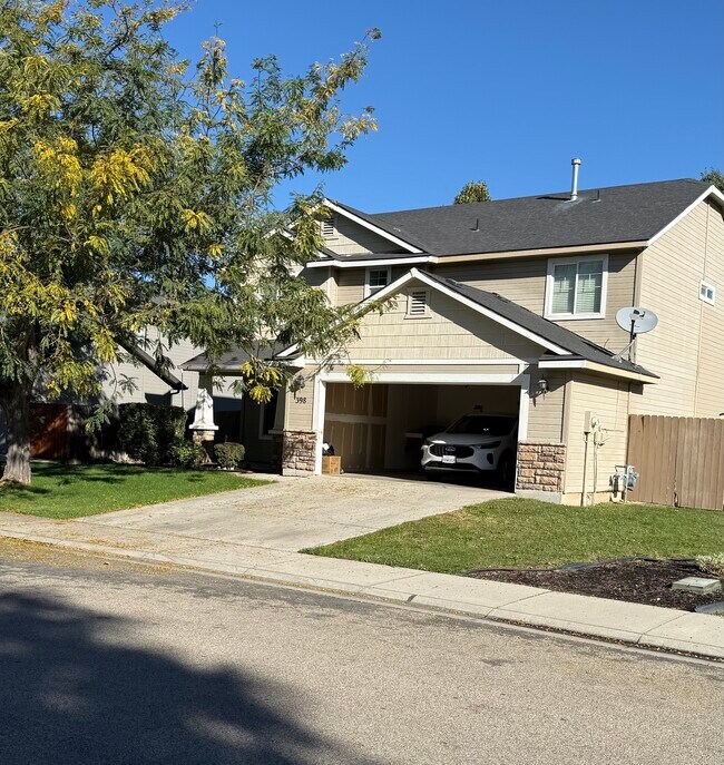 Front of House - 398 East Cassidy Drive