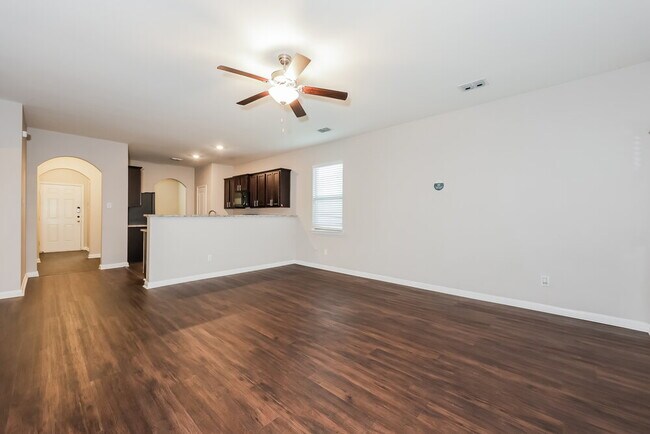 Foto del edificio - 14301 Wrangler Way