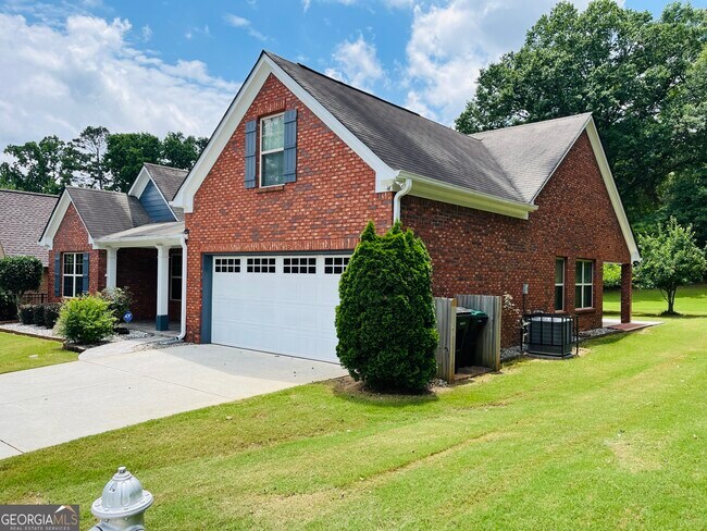 Foto del edificio - 5750 Crest Hill Dr NE