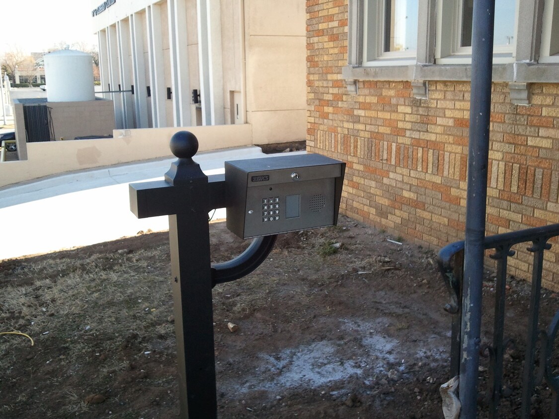 Access Control - 1210 NW 18th St