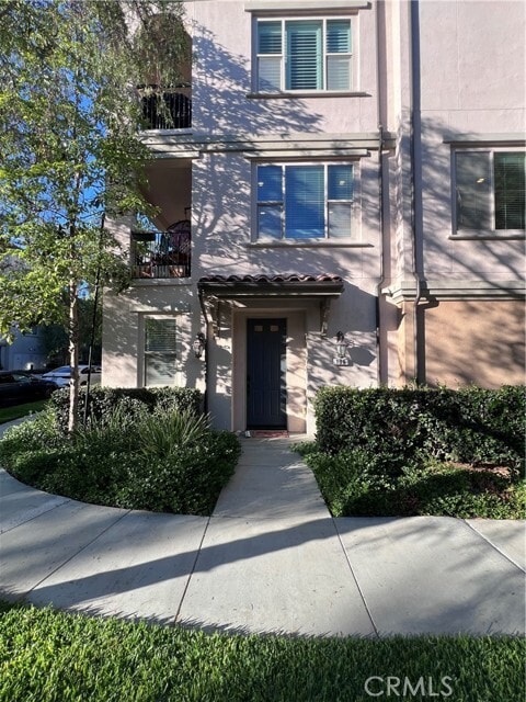 Building Photo - 136 Neptune