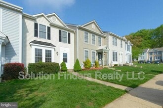 Building Photo - 257 Maple Wreath Ct