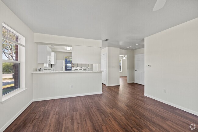 2 habitaciones, 2 baños, 1036 pies cuadrados, sala de estar - Asbury Place