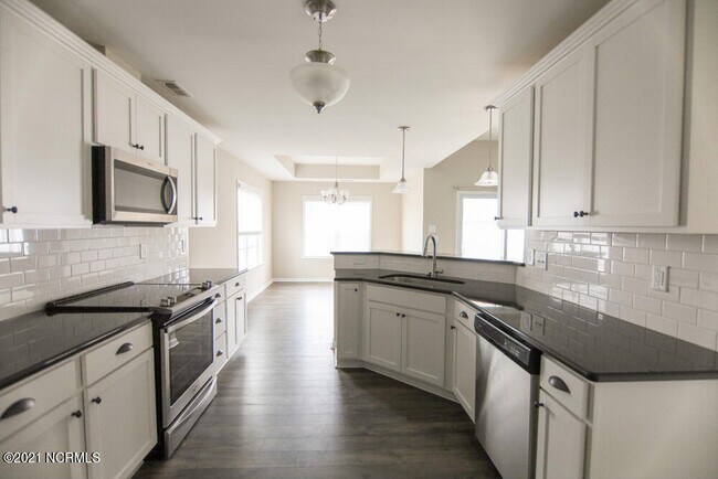 Foto del edificio - 813 Knoll Cir