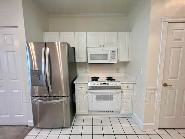 Building Photo - 4830 Carnation Cir