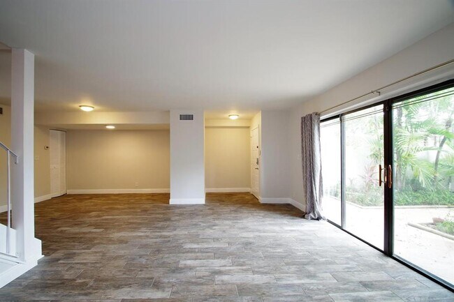 Foto del edificio - 3010 Willow Ln