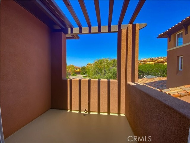 Building Photo - 15 Riva Dr