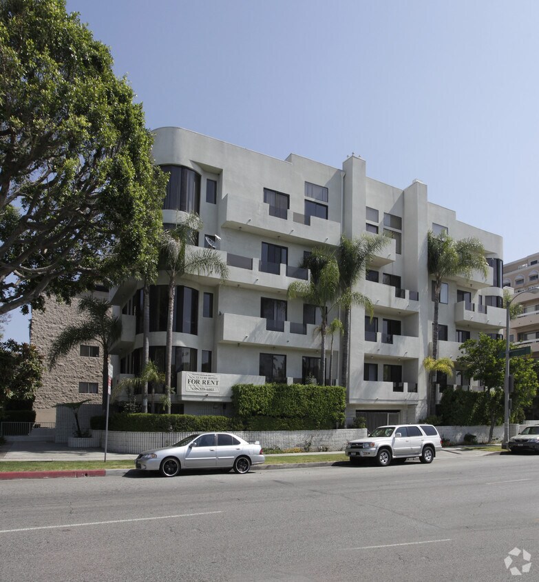 Foto del edificio - 9135 Burton Way
