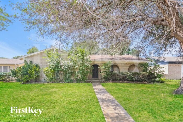 Primary Photo - 2026 Aspen Ln