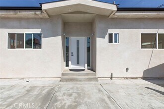 Building Photo - 1135 E Windsor Rd