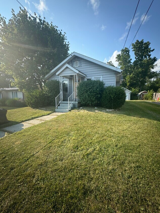 Foto principal - 912 Oak Grove Ave