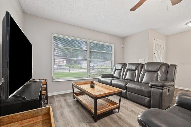 Foto del edificio - 4112 E 97th Ave