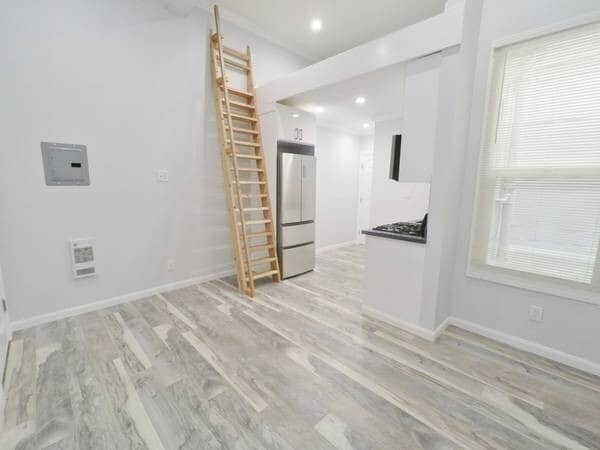 Primary Photo - 1 Month Free! Renovated Studio w/ Modern K...