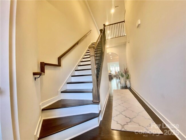 Building Photo - 6509 Winterfell Ct