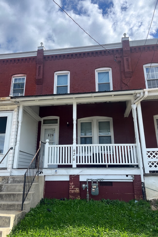 Building Photo - Updated 3-Bedroom, 1-Bathroom Home in Lanc...