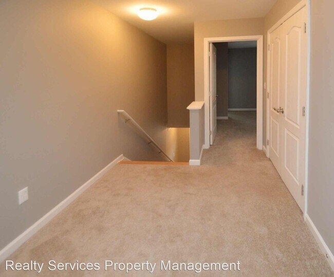 Building Photo - 3 br, 3 bath House - 63 Gloucester Dr