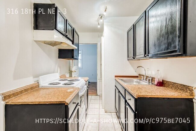 Foto del edificio - 316 18th Pl NE