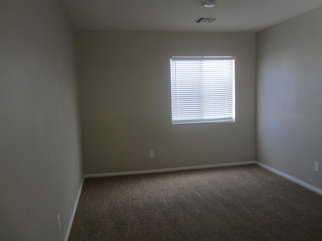 Foto del edificio - 4122 Carrie Hills Ave