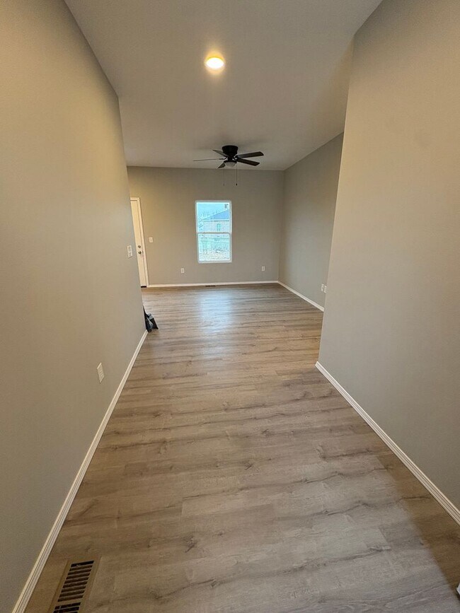 Foto del edificio - 2490 548th Rd