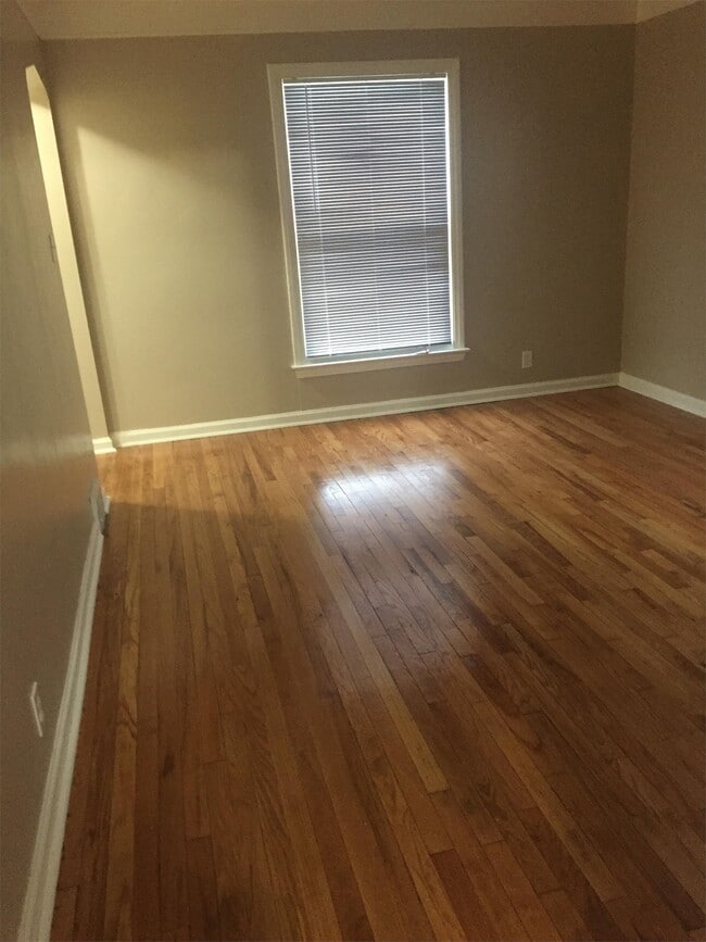 Foto del edificio - 20560 Goulburn Ave