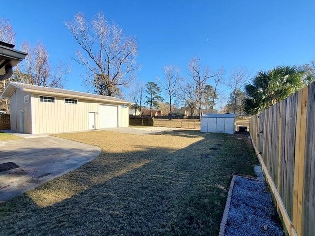 Building Photo - 505 Longleaf Rd
