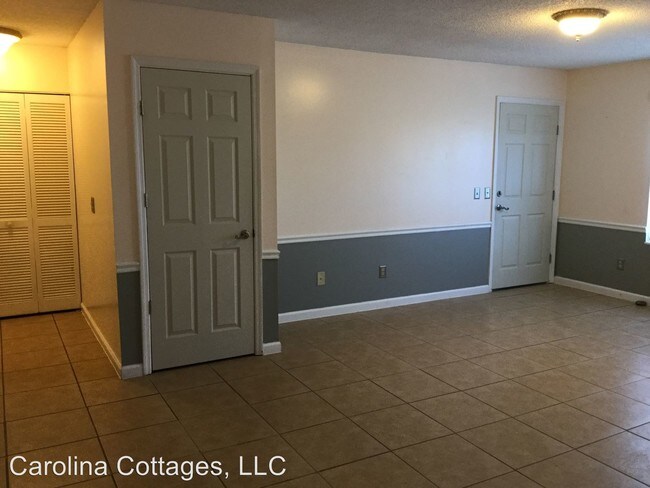Building Photo - 2 br, 2 bath House - 40 Capri Lane Unit 8