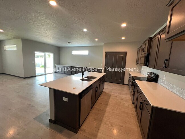 Foto del edificio - 3 bed house in Woodbridge