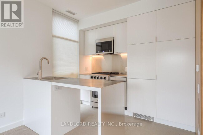 Photo du bâtiment - 429 Brock Ave