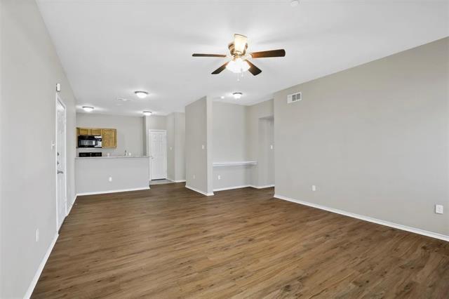 Foto del edificio - 512 E Hazelwood St