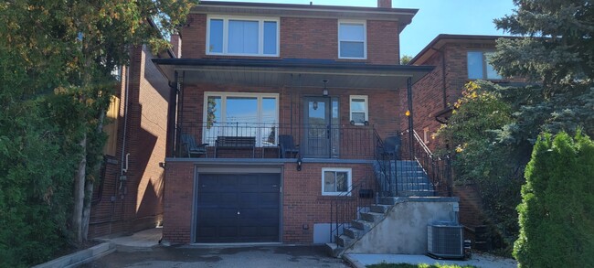 Building Photo - 47 Tilden Cres