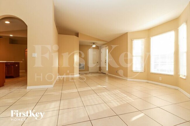 Building Photo - 362 Overbrook St