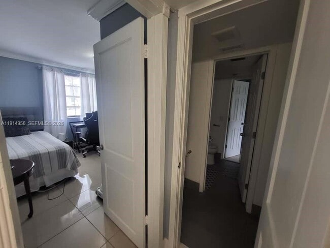 Foto del edificio - 960 N Franklin Ave