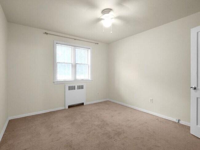Building Photo - 1BR, 1BA in Lewis Village close to Augusta Rd