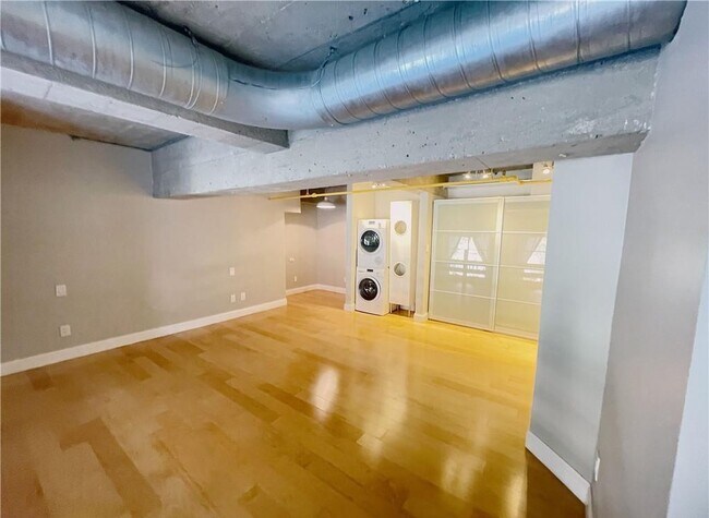 Foto del edificio - Modern Living in a Prime Location