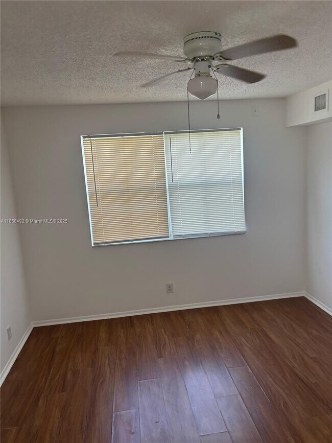 Building Photo - 2837 N Course Dr