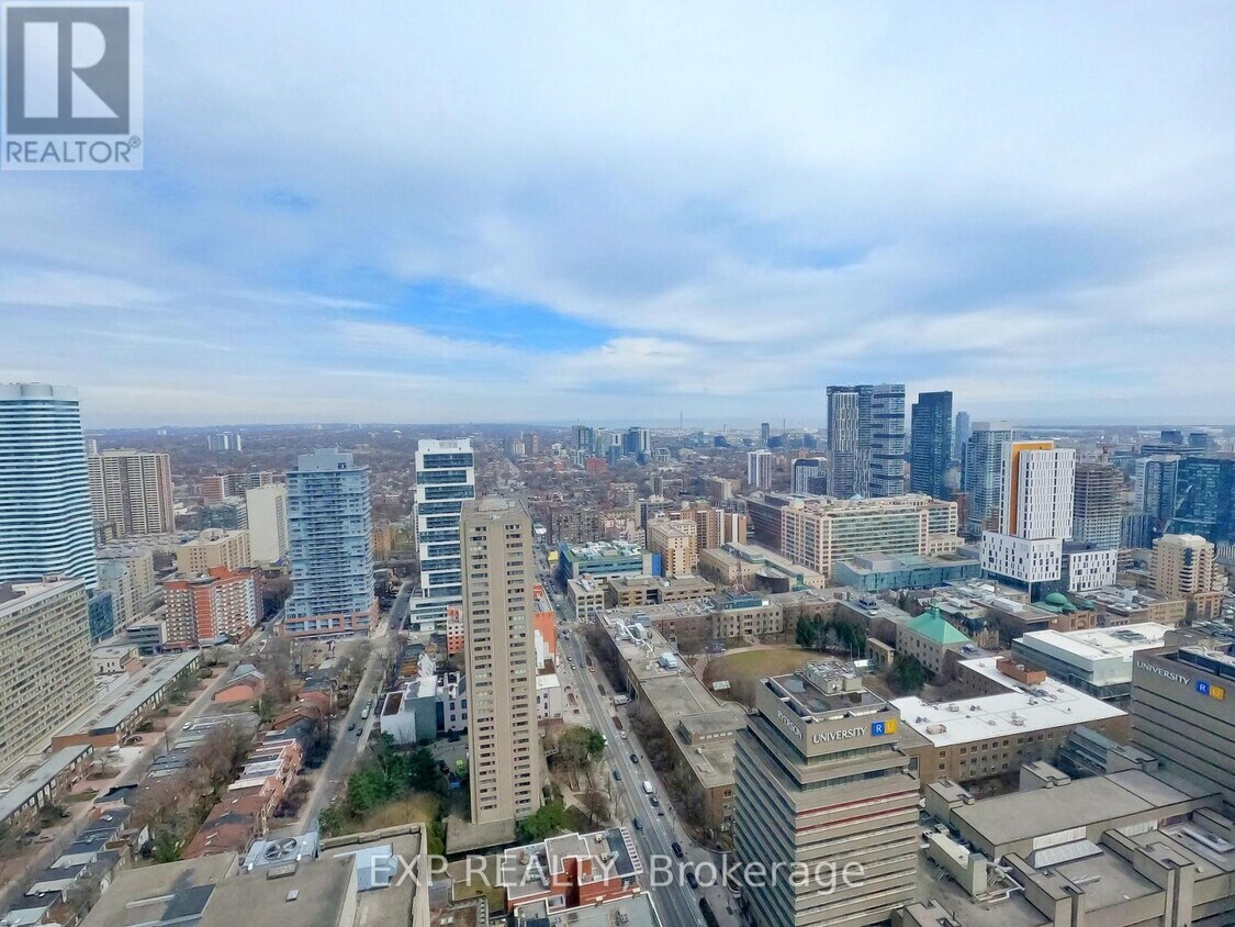 Photo principale - 386-3386 Yonge St