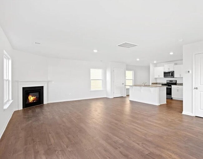 Foto del edificio - 64 Providence Walk Dr