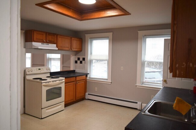 Foto del edificio - 12 Arthur Ave