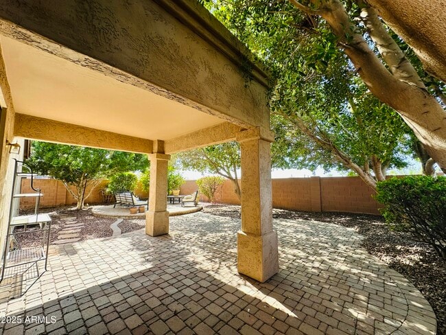 Building Photo - 1803 W Frye Rd