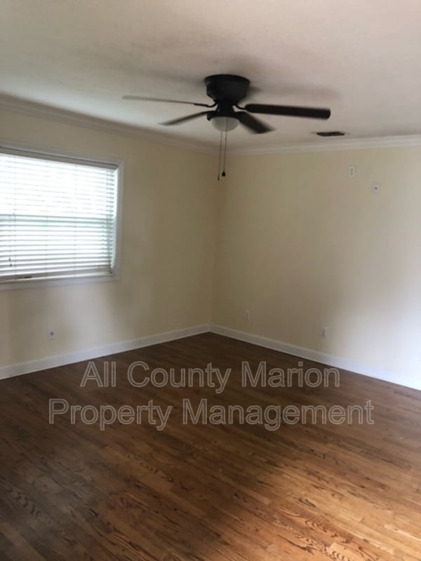 Building Photo - 6027 SE Cypress Rd