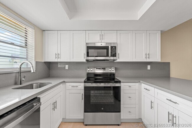 Foto del edificio - 11099 NW 7th St