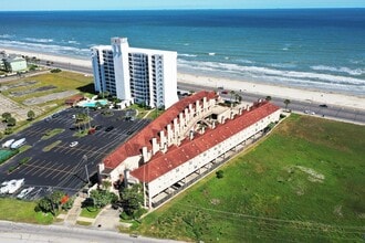 Building Photo - 7312 Seawall Blvd