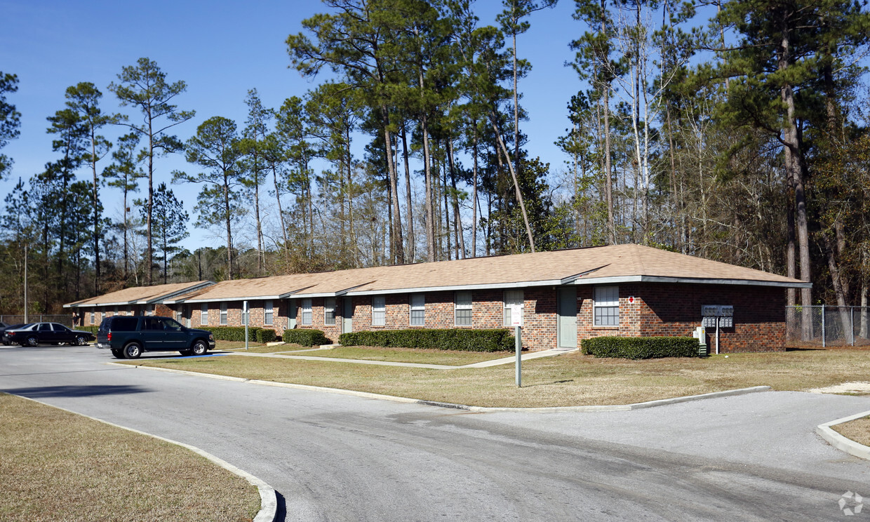 Building Photo - Century Woods Apartments