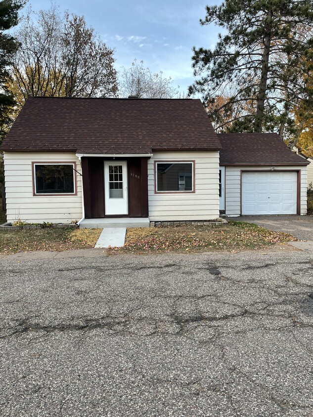 Primary Photo - 1708 Pardee St