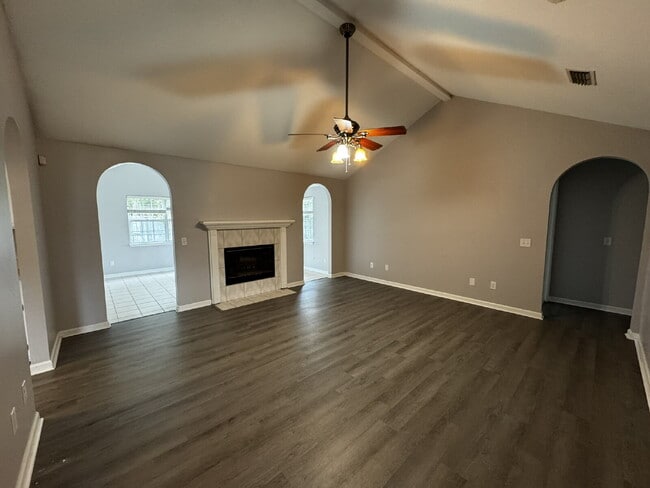 Building Photo - Home for Rent