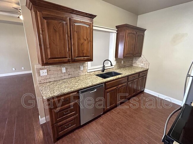 Foto del edificio - 1407 N Monte Vista St