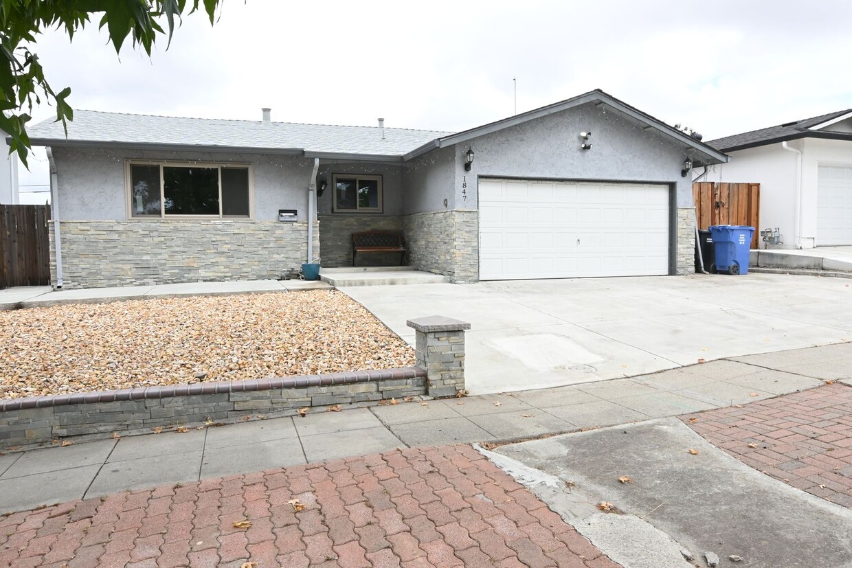 Photo - Beautiful 4-Bedroom, 2-Bath Home in Milpitas – 1847 Yosemite Dr – Available Now!